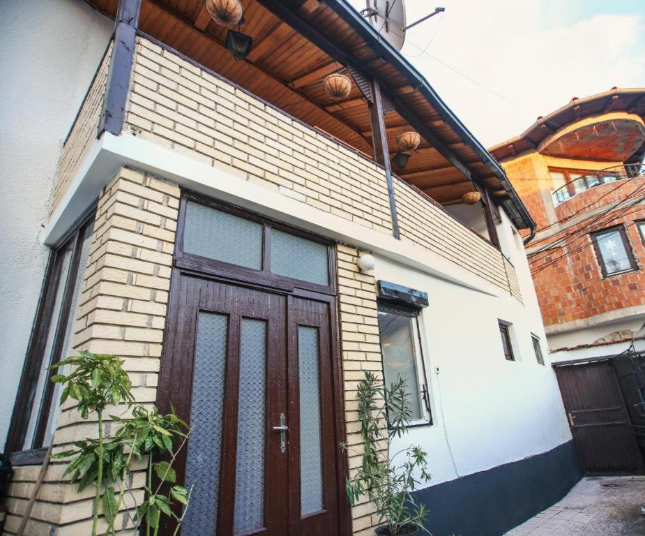 Hostel Bushati بريزرن المظهر الخارجي الصورة