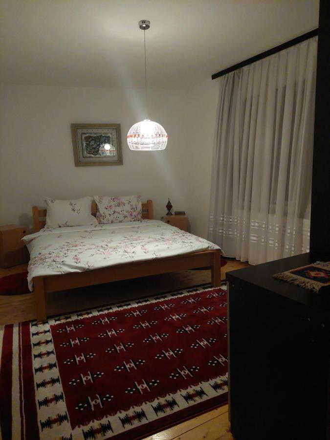 Hostel Bushati بريزرن المظهر الخارجي الصورة