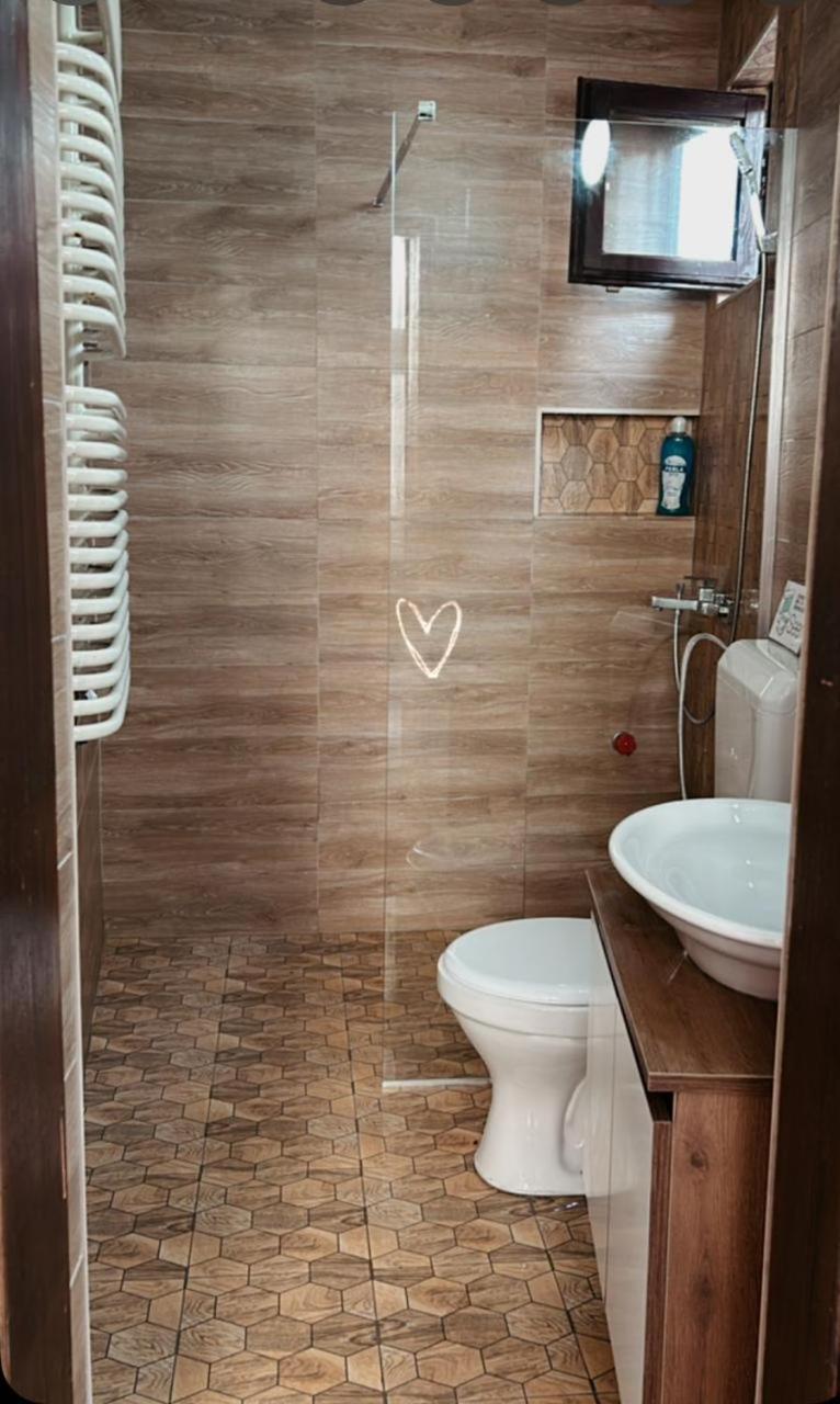 Hostel Bushati بريزرن المظهر الخارجي الصورة